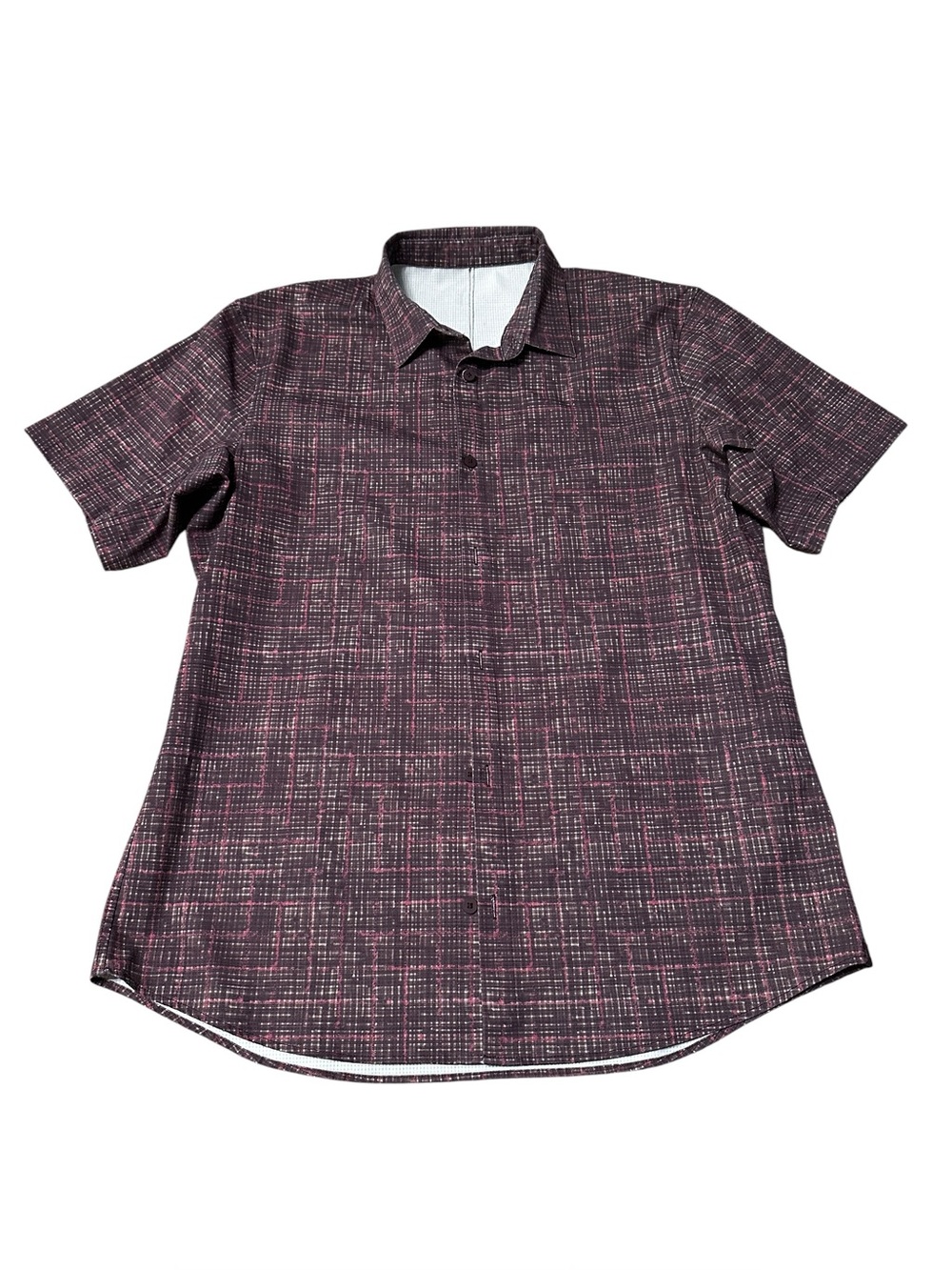 Lululemon Airing Easy Shirt Men’s Medium Purple Burgundy Plaid Short Sleeve